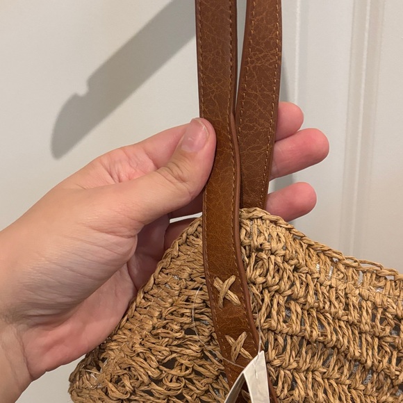 Cee Klein Elegant Brown Woven Tote Bag - Picture 3 of 5